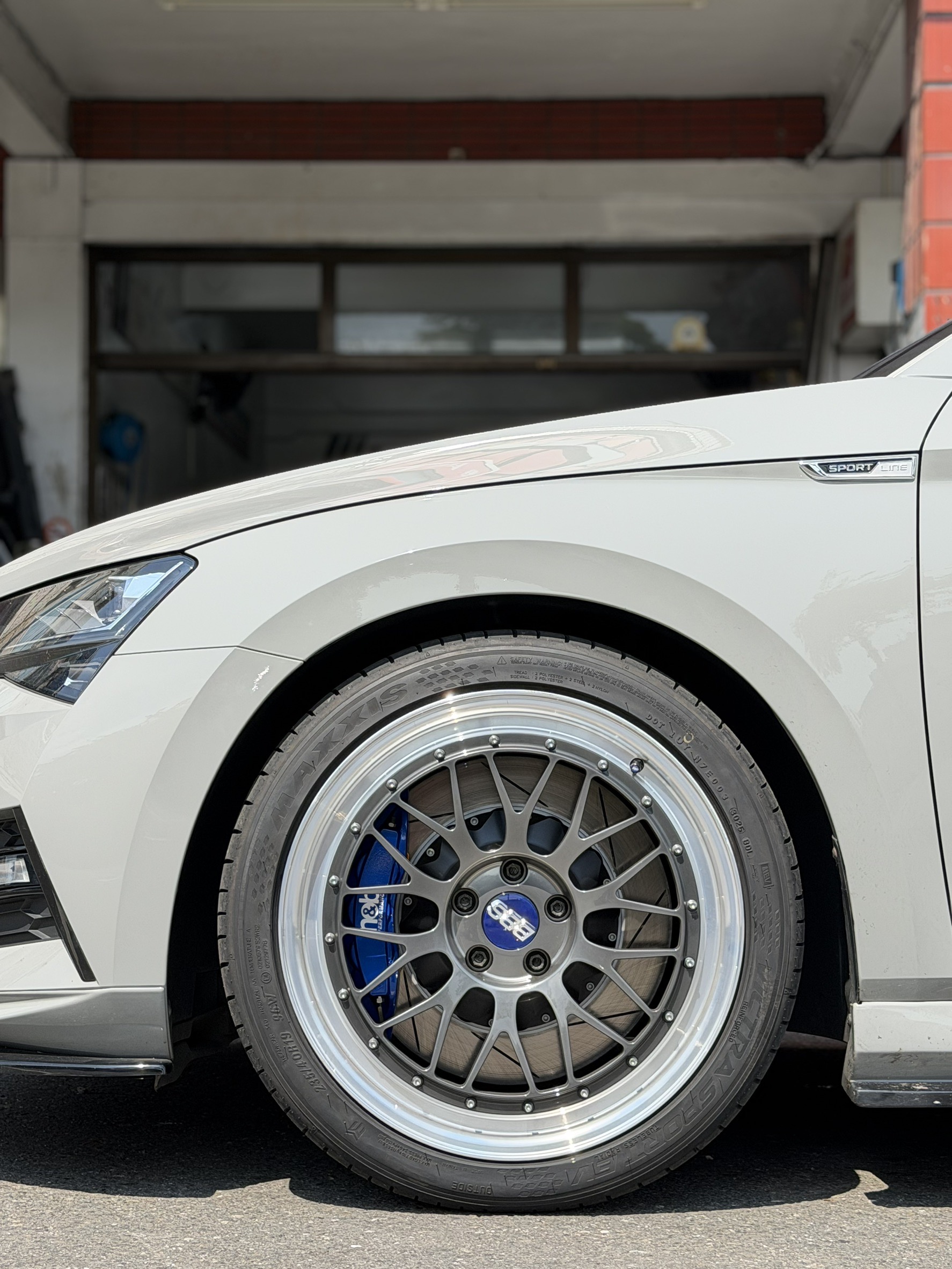 Big Brake Kit Upgrade Case: SKODA Superb (Mk3.5)