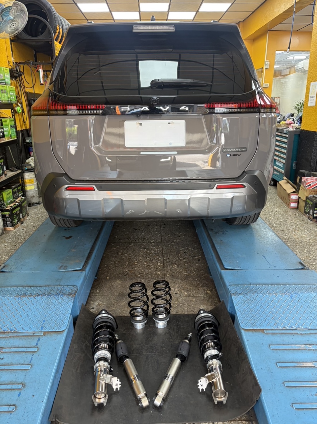 Coilover Kit Upgrade Case: TOYOTA RAV4 (XA60)